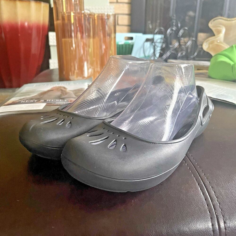 Crocs At Work Kadee Flat  Black Slip Resistant Work Shoes Nursing Duty Size 9